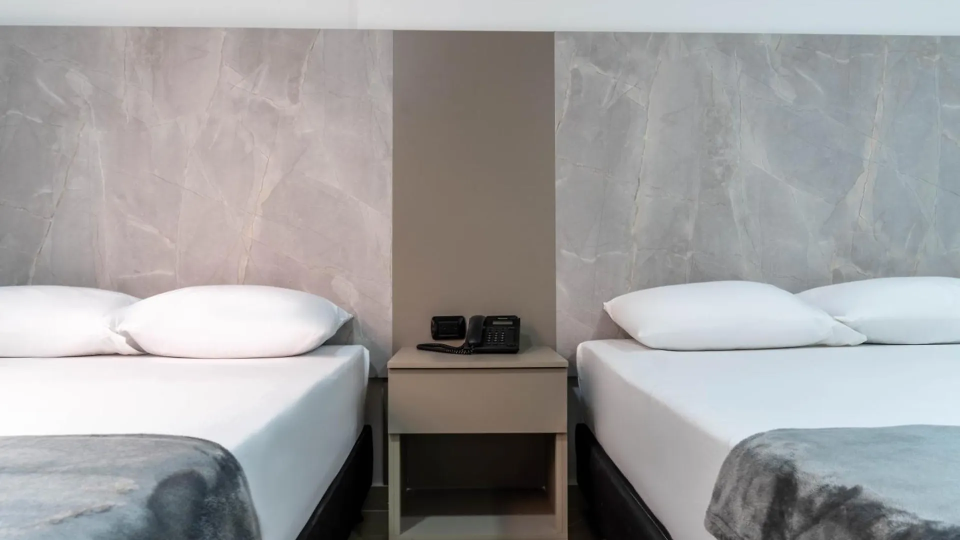 Estadio Hotel 메딜린 3*,  콜롬비아