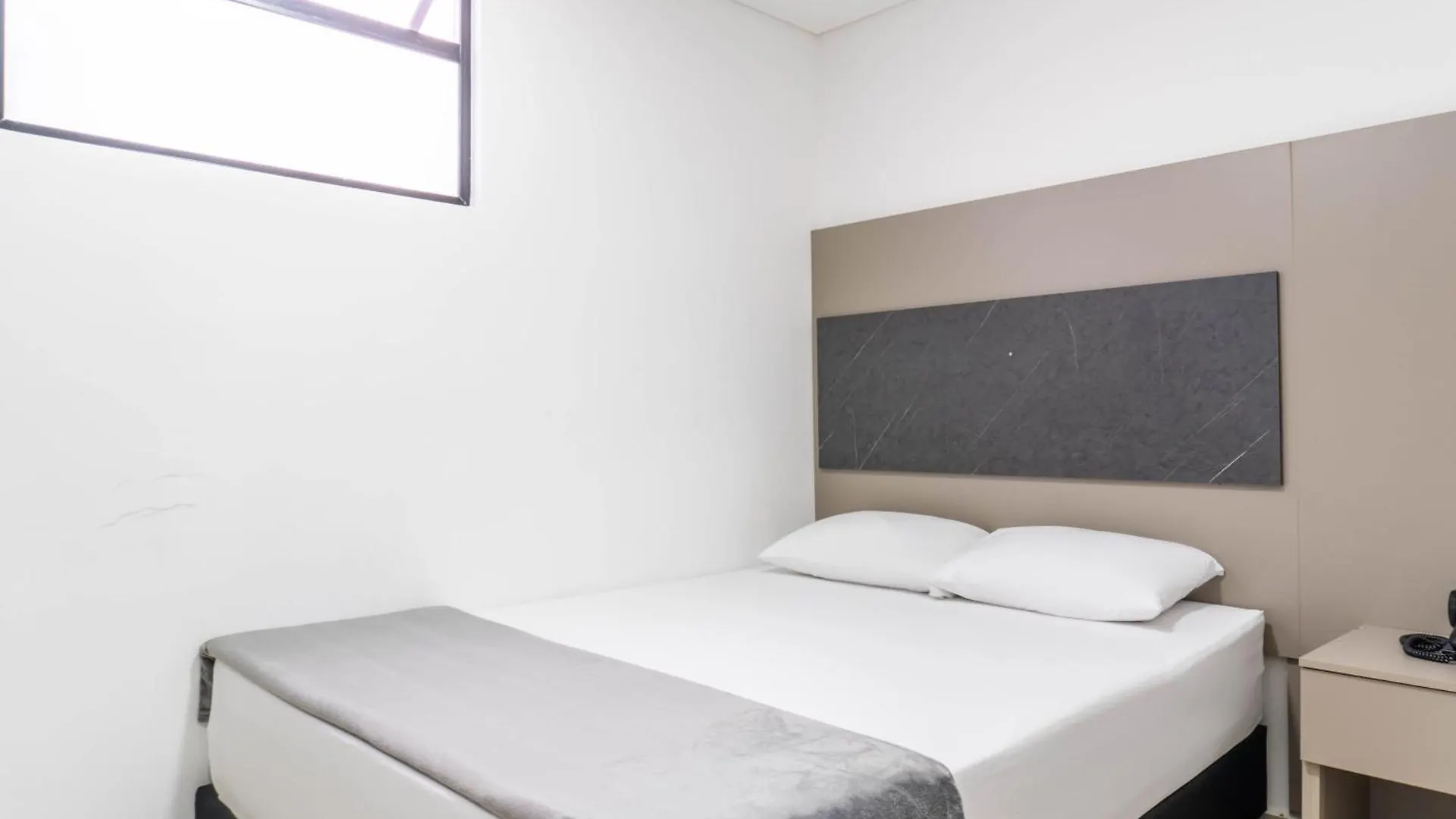 Estadio Hotel 메딜린