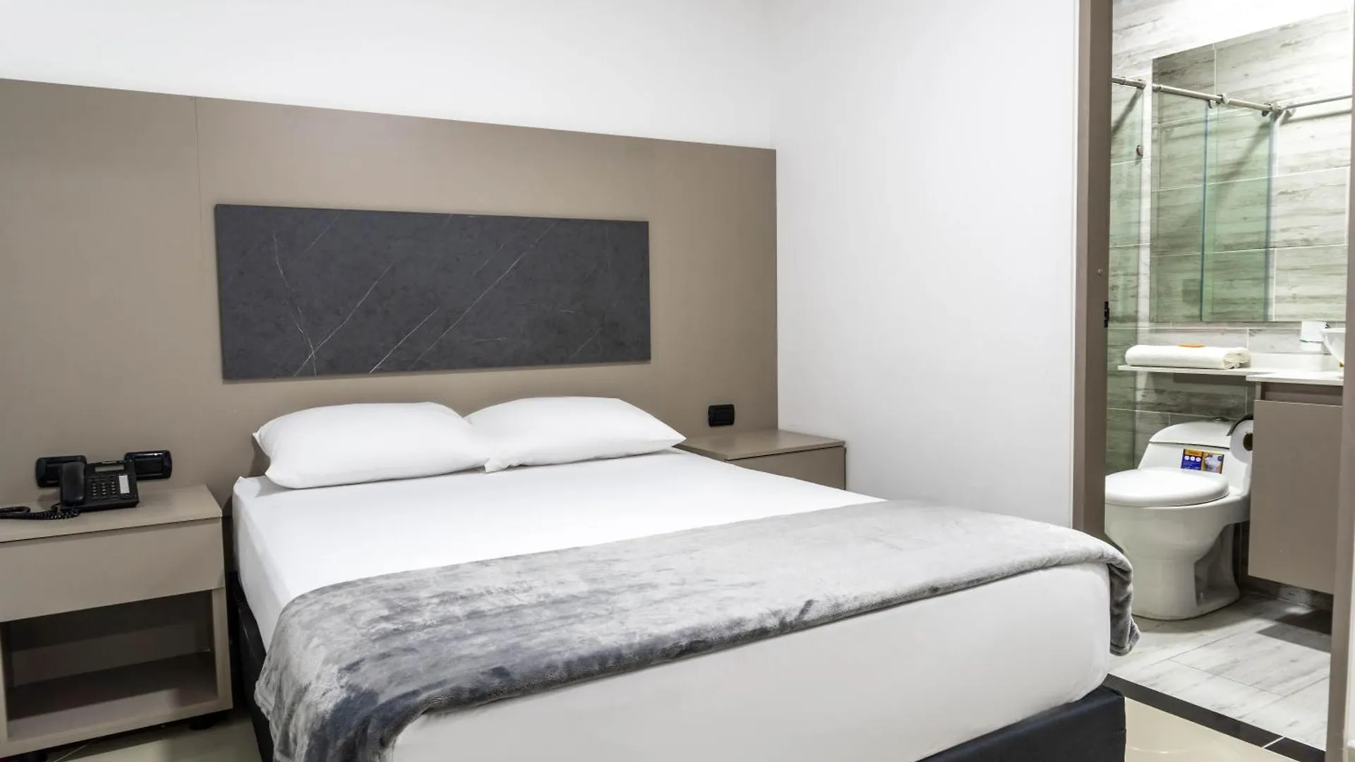 Estadio Hotel 메딜린