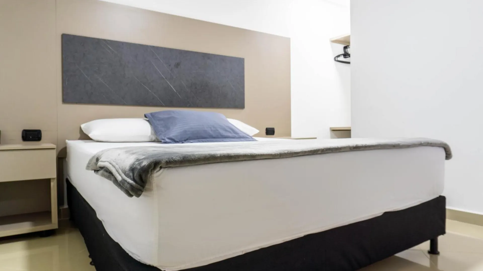 Estadio Hotel 메딜린
